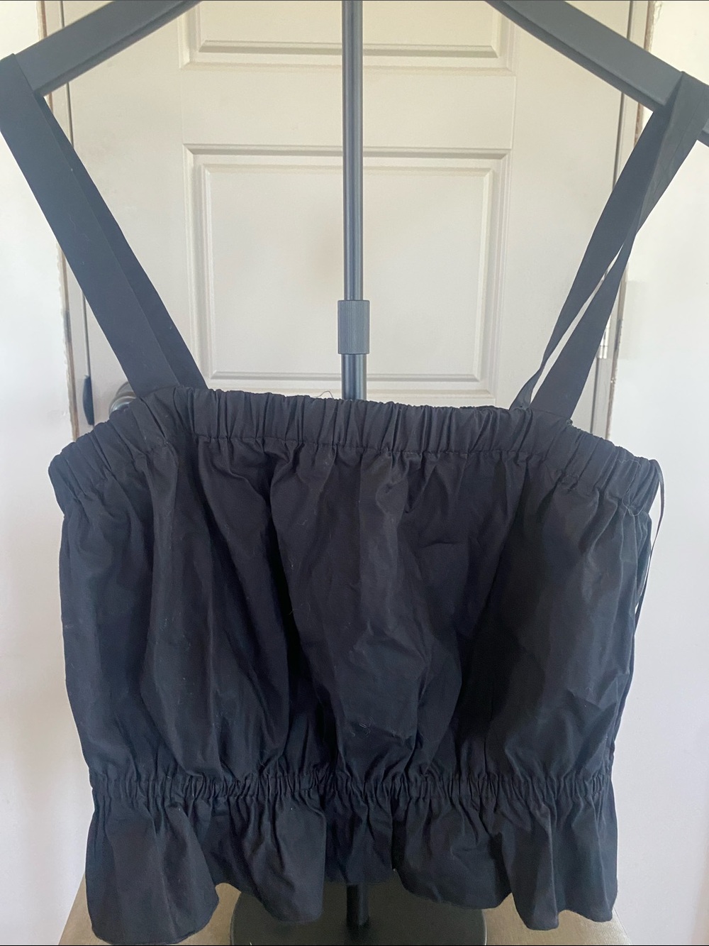 NWT Banana Republic Black Ruffle-Hem Crop Tank